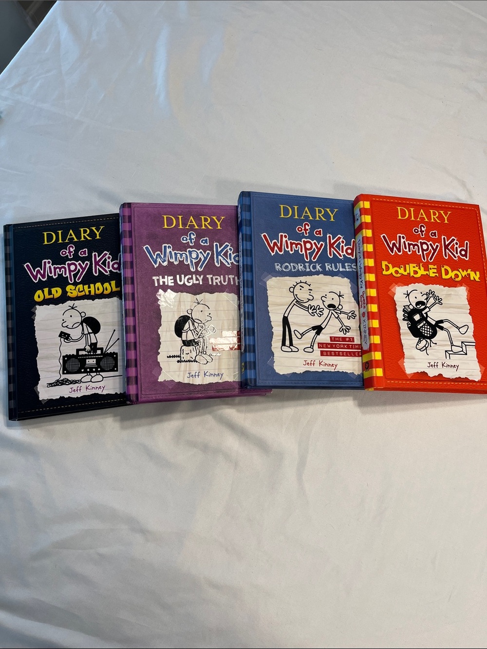 Book Bundle:Diary of a Wimpy Kid Boxed Set -4 books